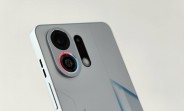 Oppo K13 Turbo Pro hands-on: a 7,000 mAh battery phone with a built-in cooling fan