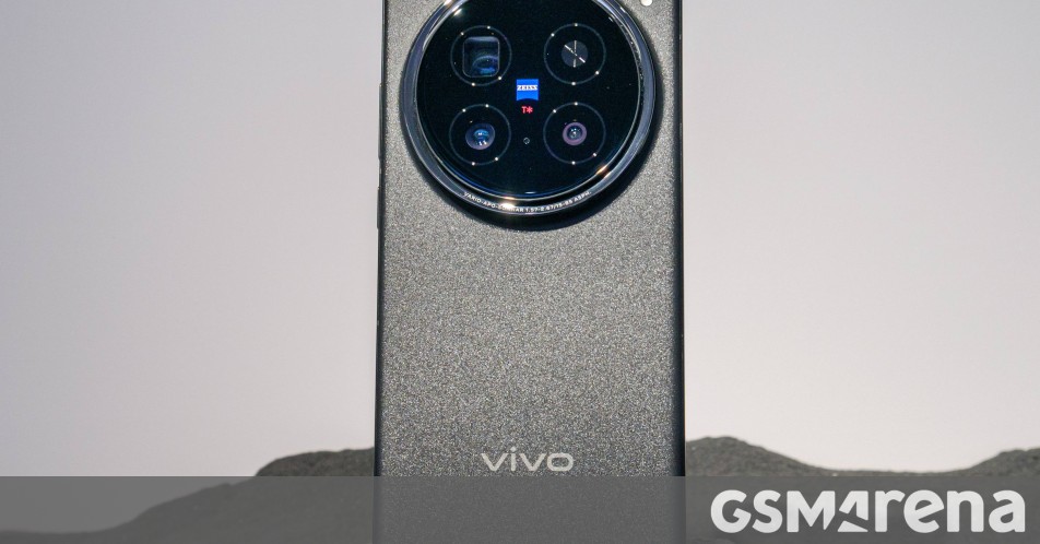 vivo X300 Pro will come with a flat display