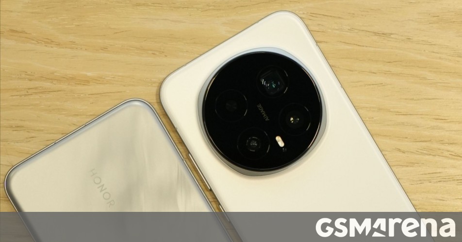 Honor Magic8 Pro leaks in white
