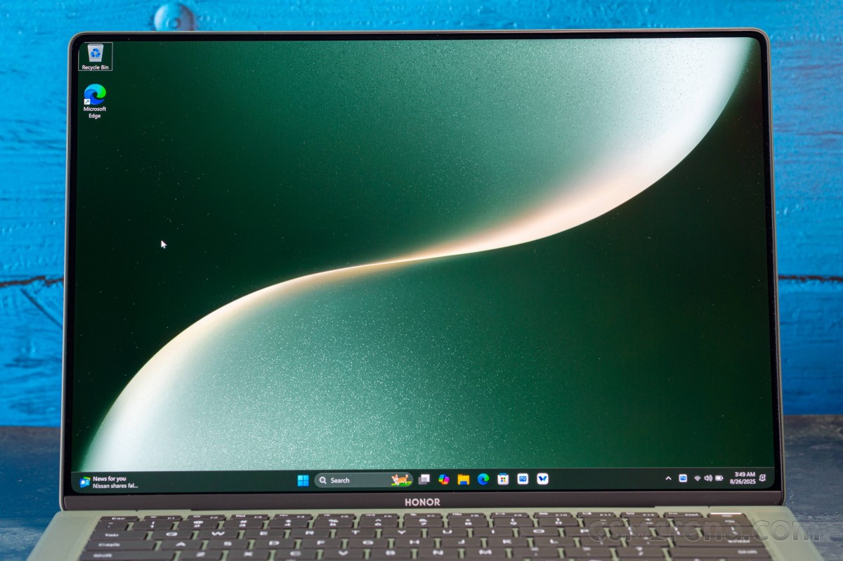 Honor MagicBook Art 14 2025 Intel Core Ultra 7 255H review