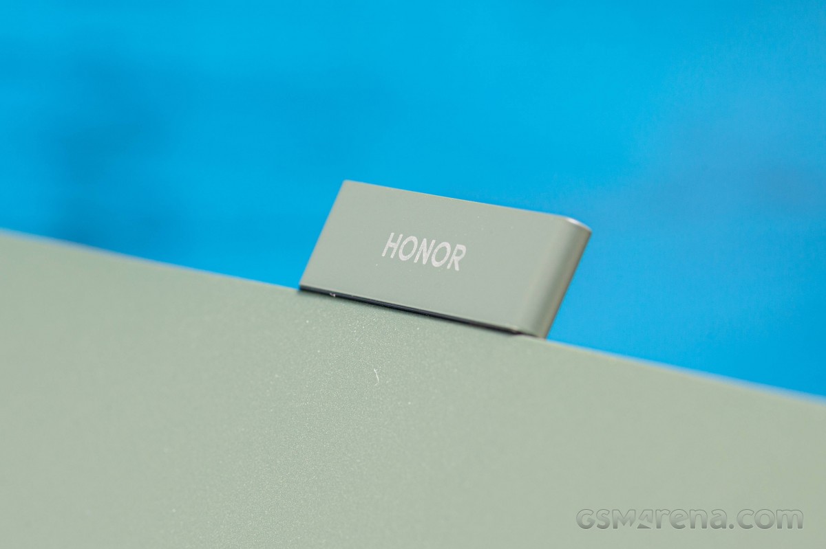 Honor MagicBook Art 14 2025 Intel Core Ultra 7 255H review