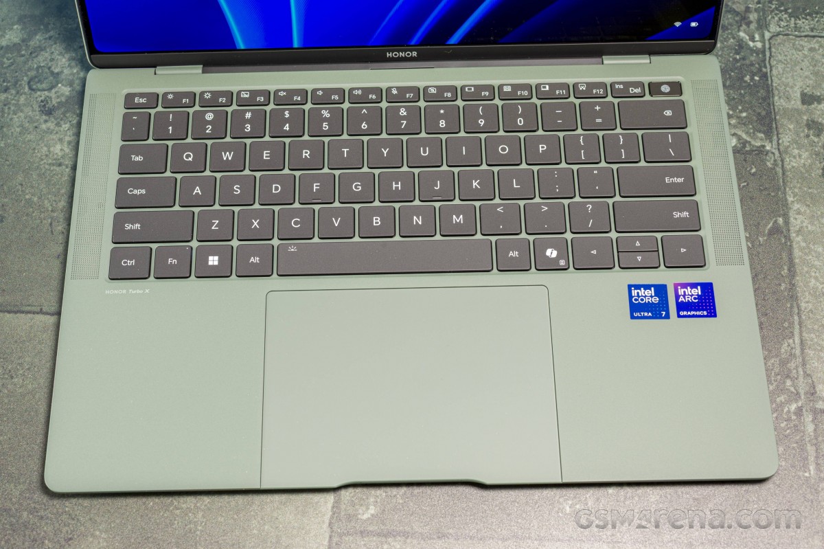 Honor MagicBook Art 14 2025 Intel Core Ultra 7 255H review