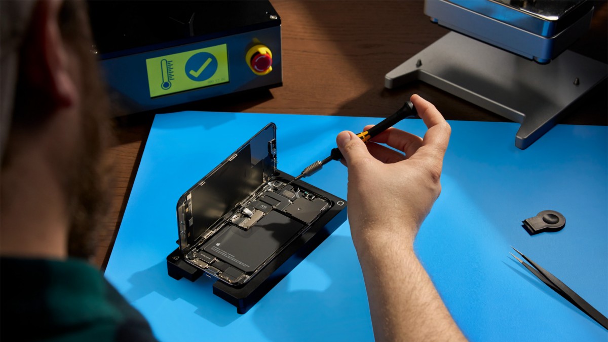 apple-iphone-17-self-repaire-program
