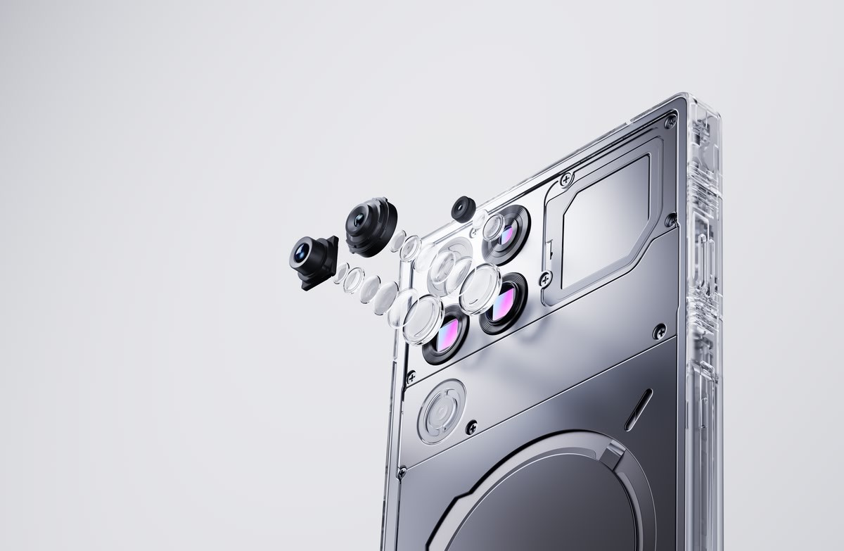 Infinium tech | Graphics designing company 50MP main (OIS) + 50MP ultra-wide camera + 2MP helper