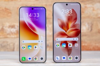 vivo X300 and the X300 Pro side-by-side