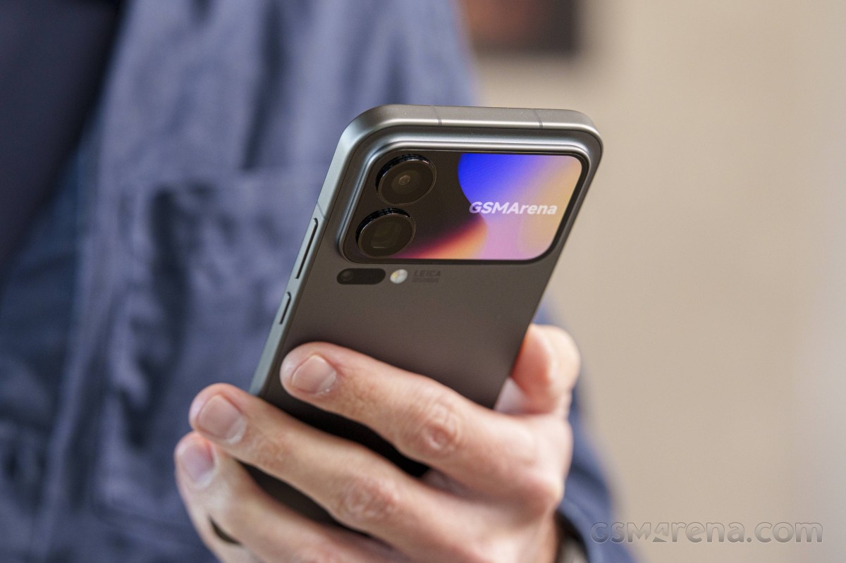 Xiaomi 17 Pro Max in for review