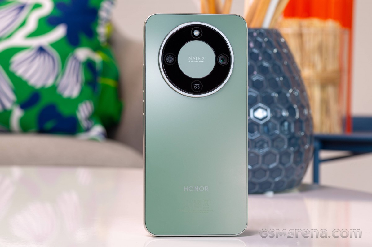 Infinium tech | Graphics designing company Unboxing of Honor Magic8 Lite