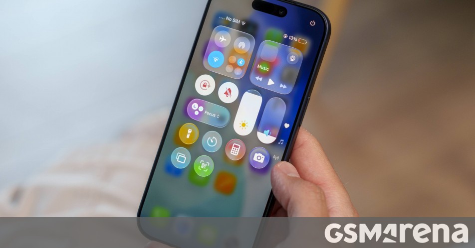 First iOS 26.2 and iPadOS 26.2 betas now available for developers