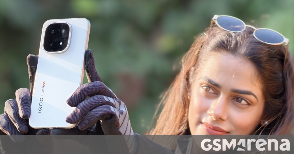 iQOO 15 goes on sale in India