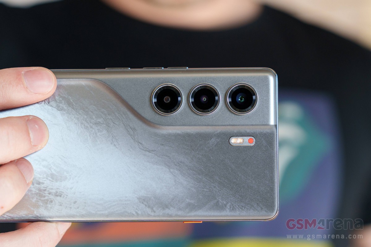 2025-ci ilin ən çox axtarılan 20 telefonu açıqlanıb