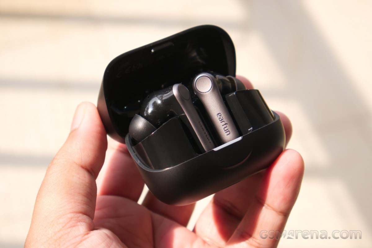 earphone air pro 4+ review