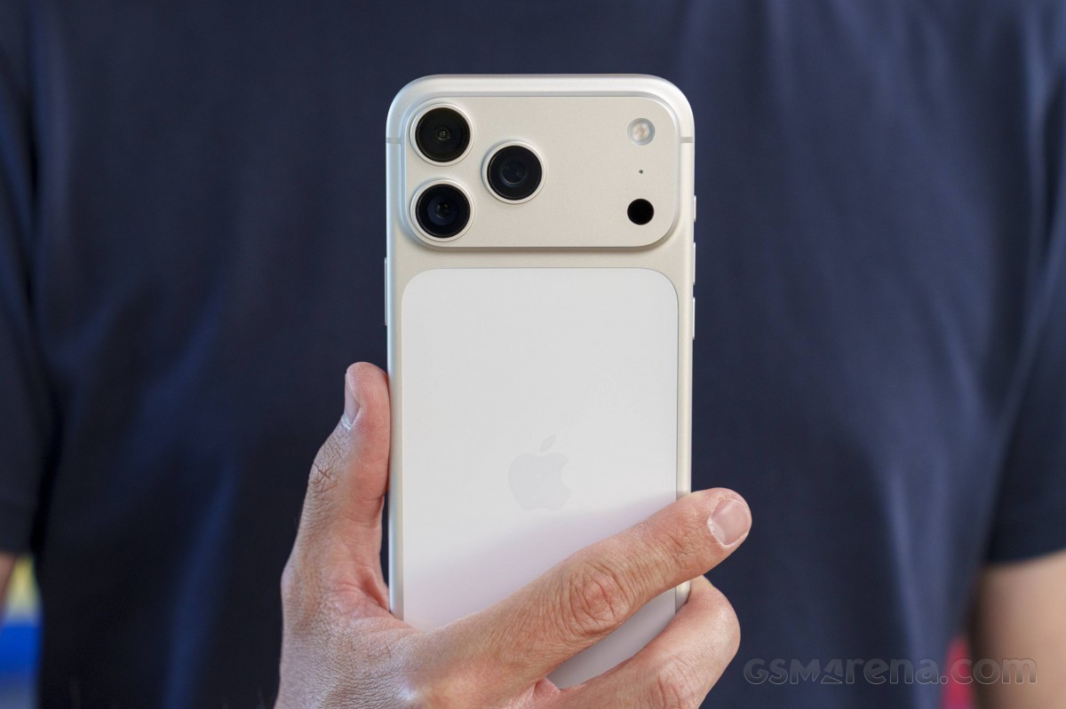 IDC: Smartphone shipments up 2.3% in Q4 2025, Apple is the clear winner 