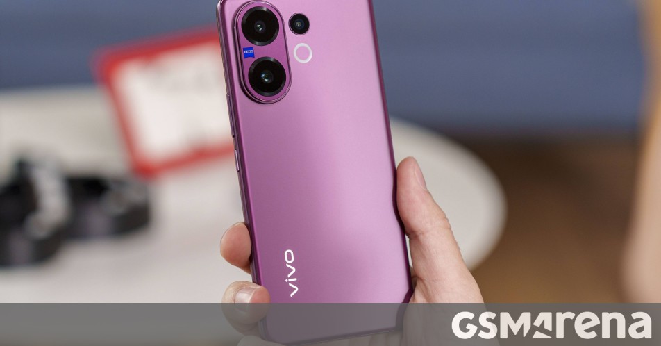 vivo led India's smartphone market in 2025 with double-digit shipment growth