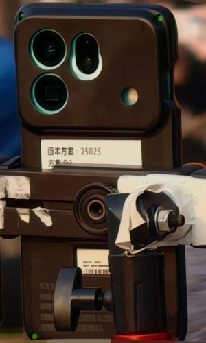 Oppo Find X9s' live image surfaces