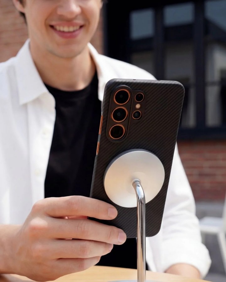 現身Thinborne網站：Samsung Galaxy S26 Ultra 外殼曝光；Galaxy S26+ 規格原地踏步原因揭曉！ 2