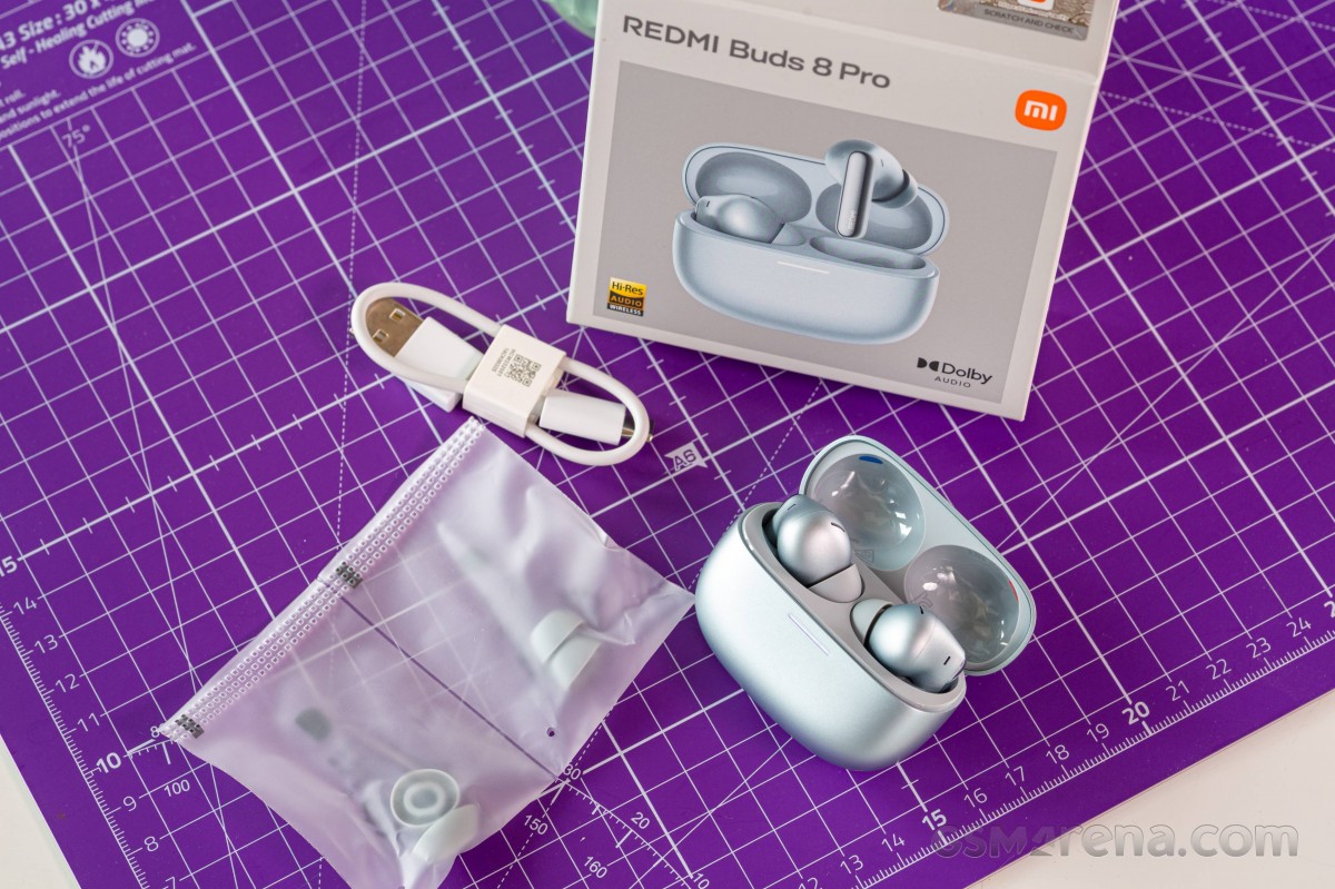 Redmi Buds 8 Pro unboxing and hands-on