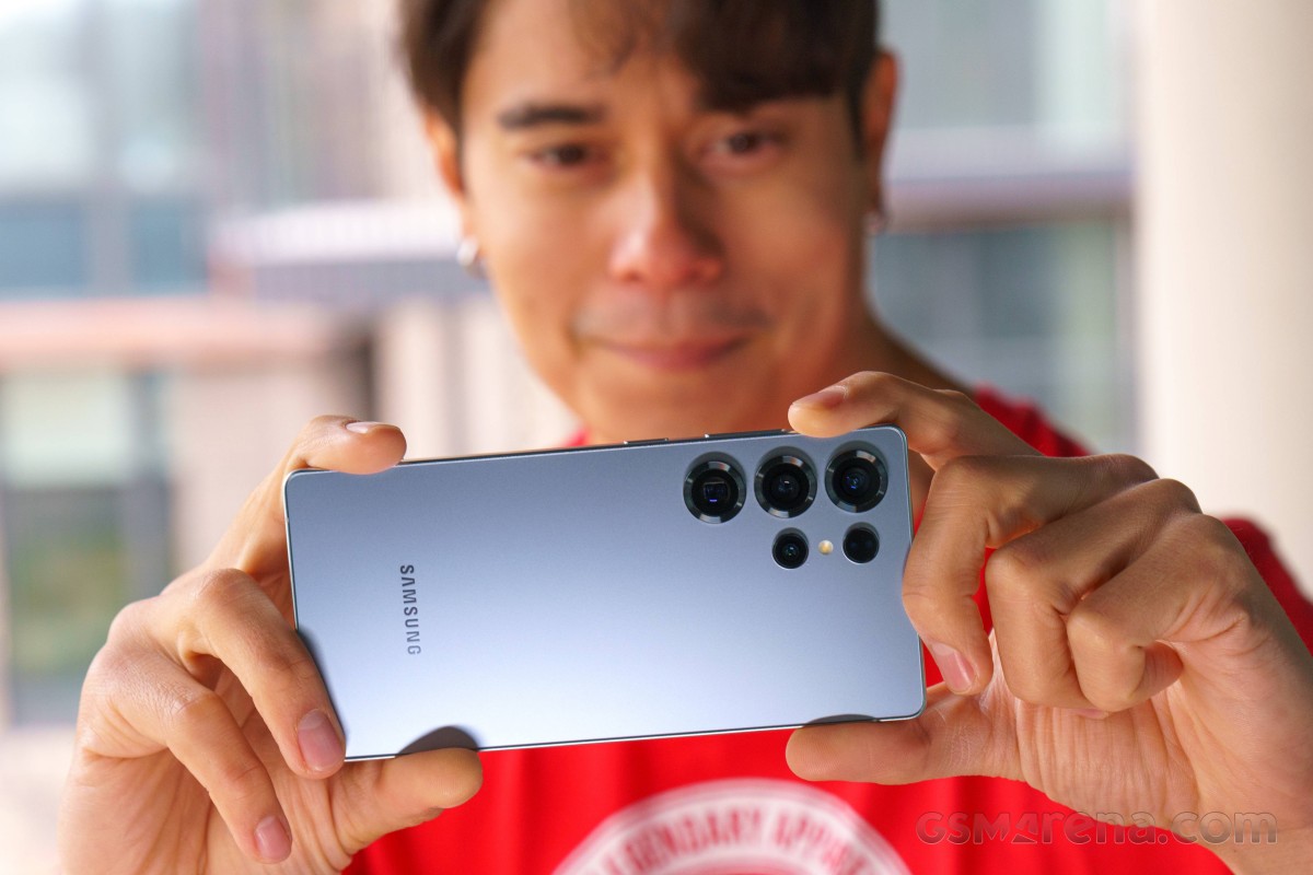 Apple may be inspiring Samsung to go back to a feature it dropped in 2020