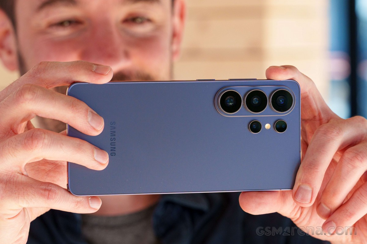 सैमसंग गैलेक्सी S26 अल्ट्रा समीक्षा के लिए