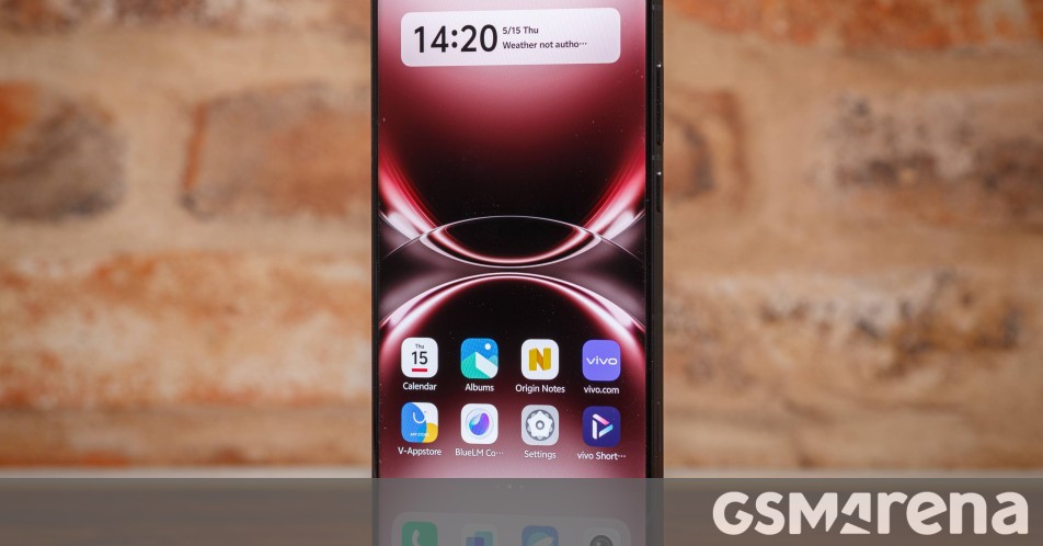 vivo X300 Ultra's name and model number get confirmed by a new certification