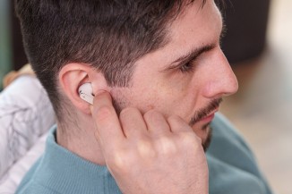 FreeBuds Pro 5 support both pinch and tap controls