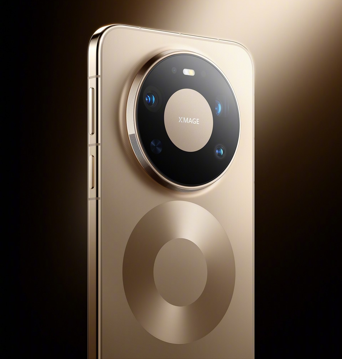 Huawei ra mắt Mate 80 Pro Max Wind Edition tích hợp quạt tản nhiệt 2 Huawei Mate 80 Pro Max Wind Edition announced with a built-in cooling fan