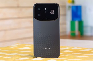 एक सुंदर फ़ोन