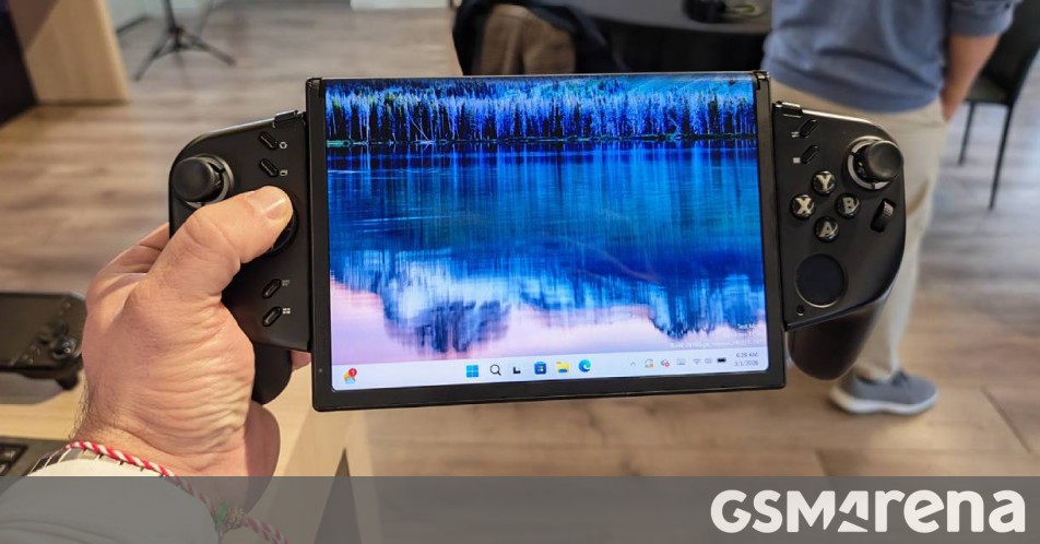 Hands-on with Lenovo's futuristic gaming foldable and dual-screen laptop