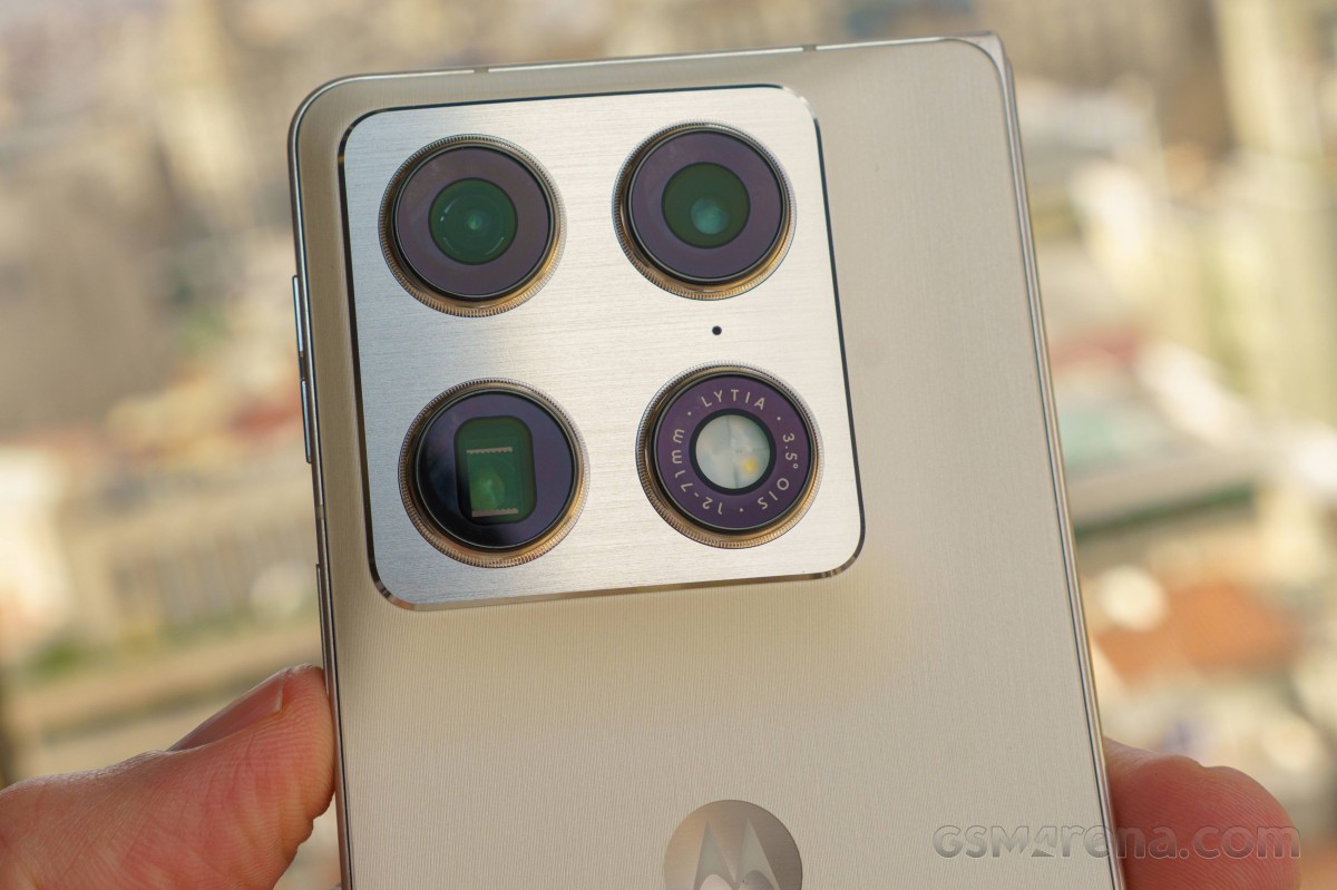 Motorola Razr Fold hands-on