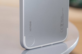 नई मेटल यूनिबॉडी