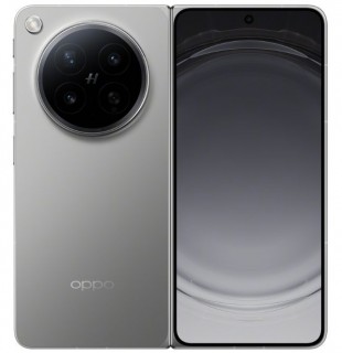 Oppo Find N6 in Golden Orange and Original Titanium shades