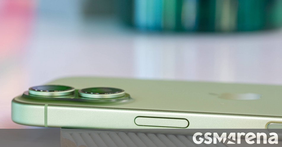 A quarter of all new iPhones are now made in India