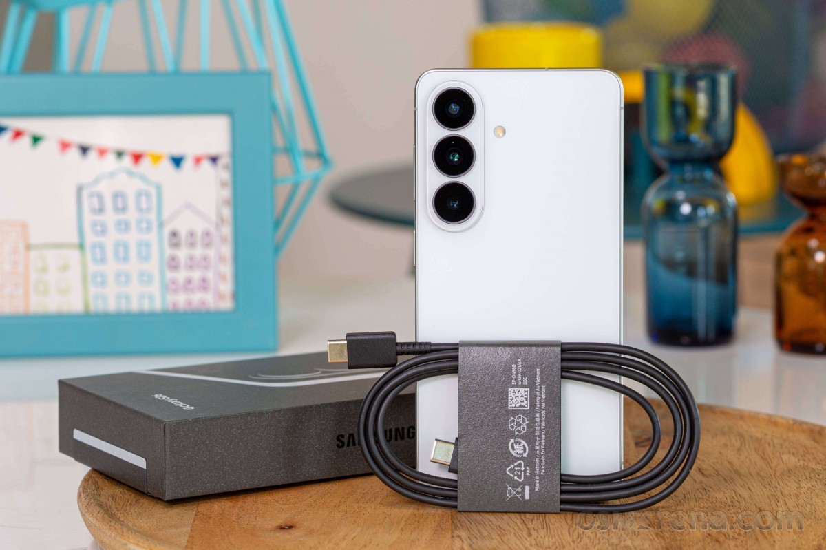 Samsung Galaxy S26 in for review