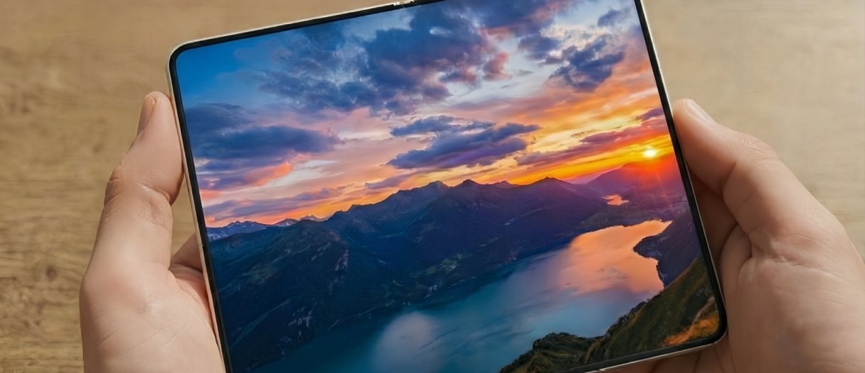 Apple to use foldable panels made by Samsung Display