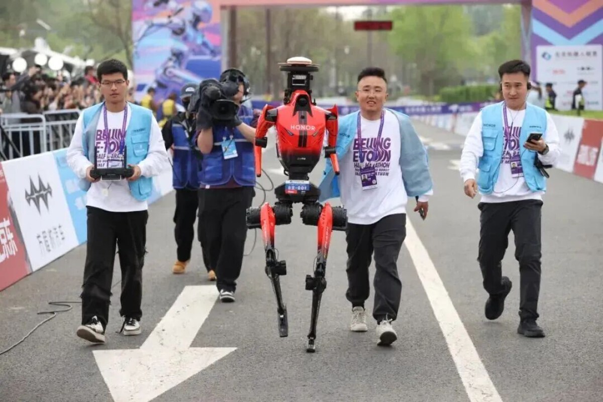 A humanoid robot by Honor wins a half marathon and smashes the human world record