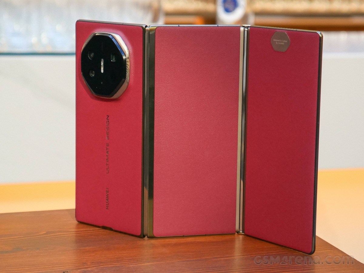 Huawei Mate XT Ultimate Design