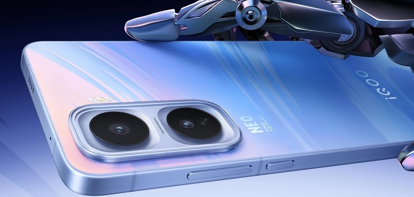 iQOO Phone with 8,000mAh Battery