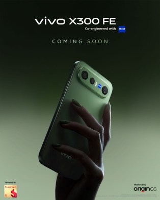 Vivo X300 FE in green