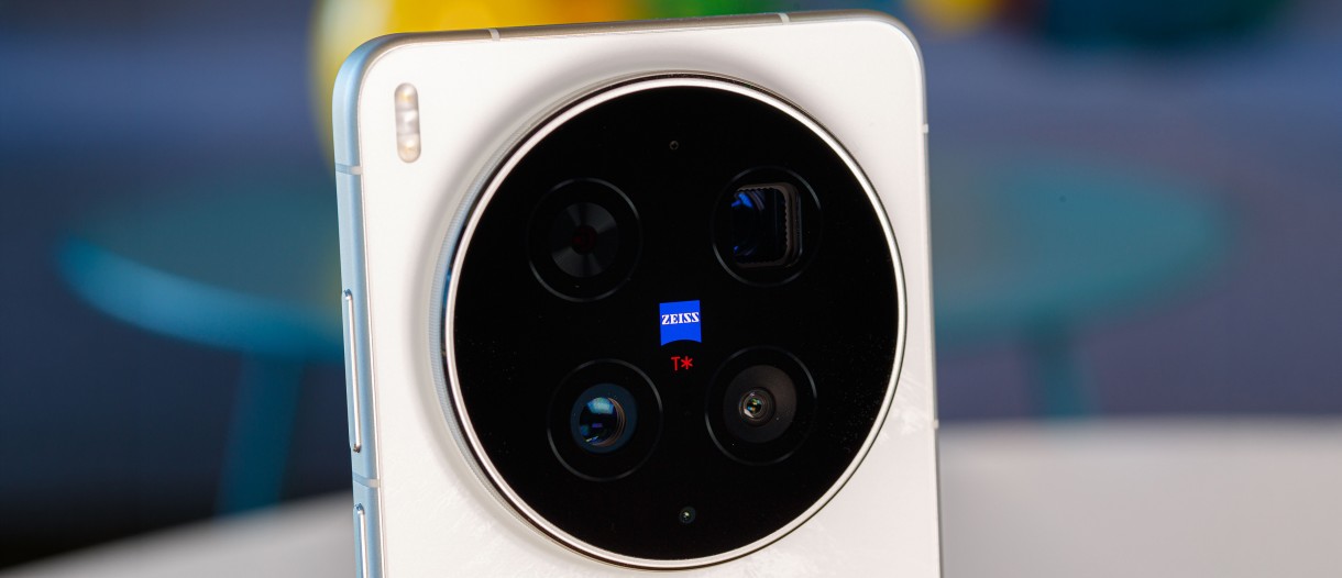 vivo X300 Ultra in for review