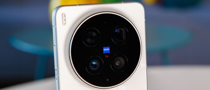 vivo X300 Ultra in for review