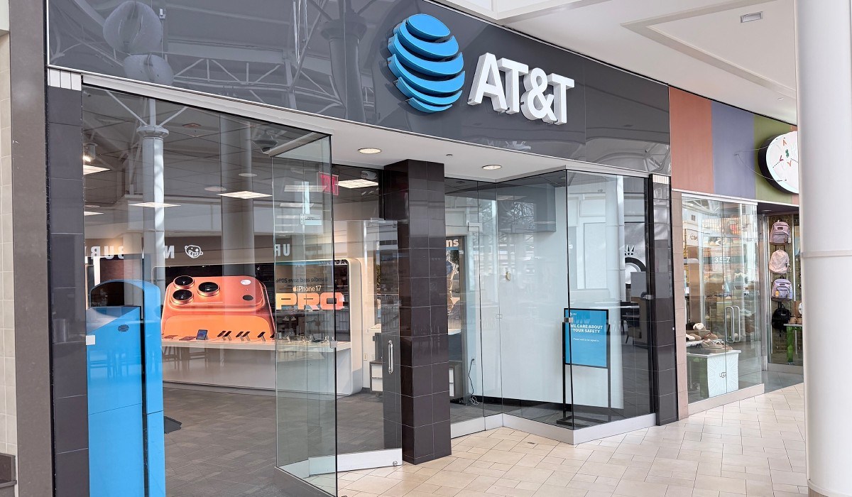AT&T will implement a new fee for prepaid customers in June