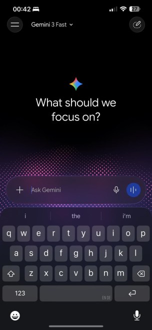 Google Gemini app on iOS (images: Reddit)