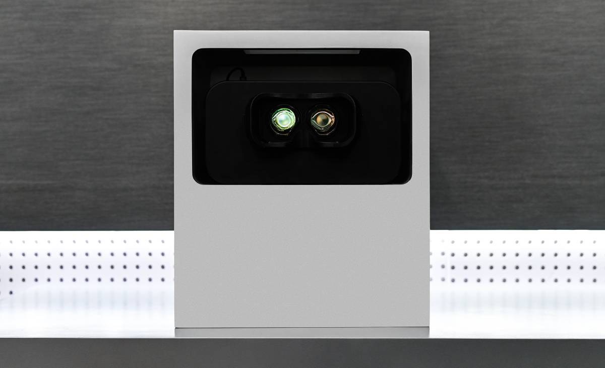 World's highest 1,700ppi Real RGB G-OLED display (2.24'')