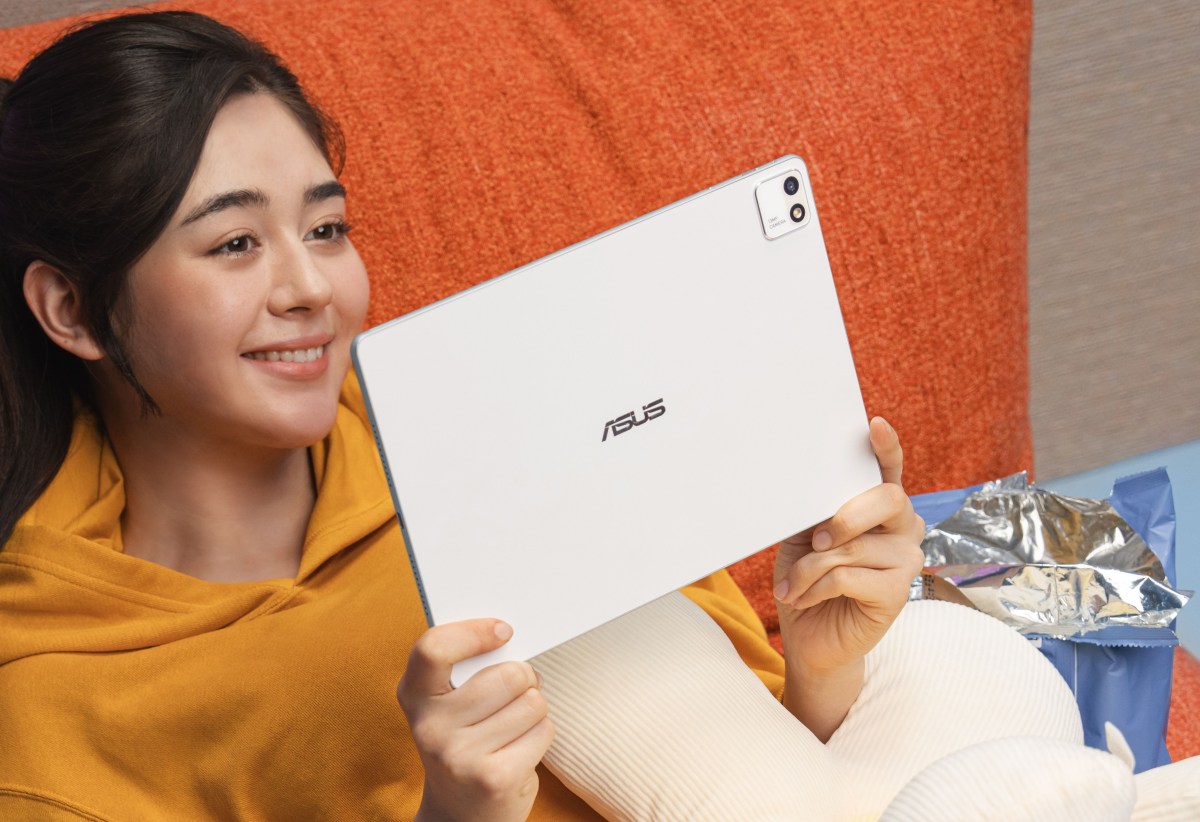 Asus re-enters tablet market with the new 12.2-inch Pad