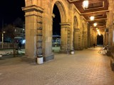 Low light, main camera (1x): iPhone 17e - 26mm, f/1.6, ISO 500, 1/25s (5712x4284px) - iPhone 17e vs. iPhone 17