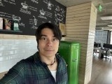 Selfies comparison: iPhone 17e - 23mm, f/1.9, ISO 400, 1/34s (4032x3024px) - iPhone 17e vs. iPhone 17