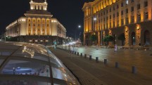 Low-light video screengrabs, iPhone 17: 1x - (3840x2160px) - iPhone 17e vs. iPhone 17