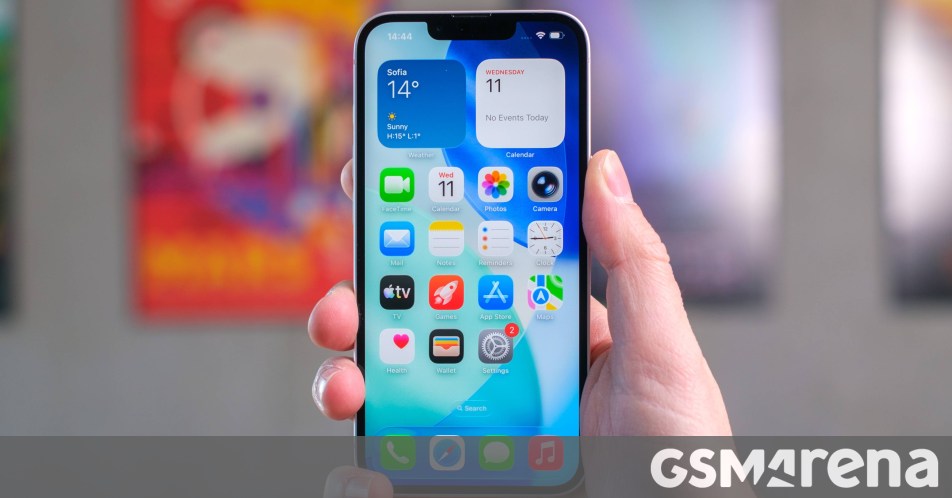 iPhone 18, iPhone 18e, and iPhone Air 2 screen specs leak