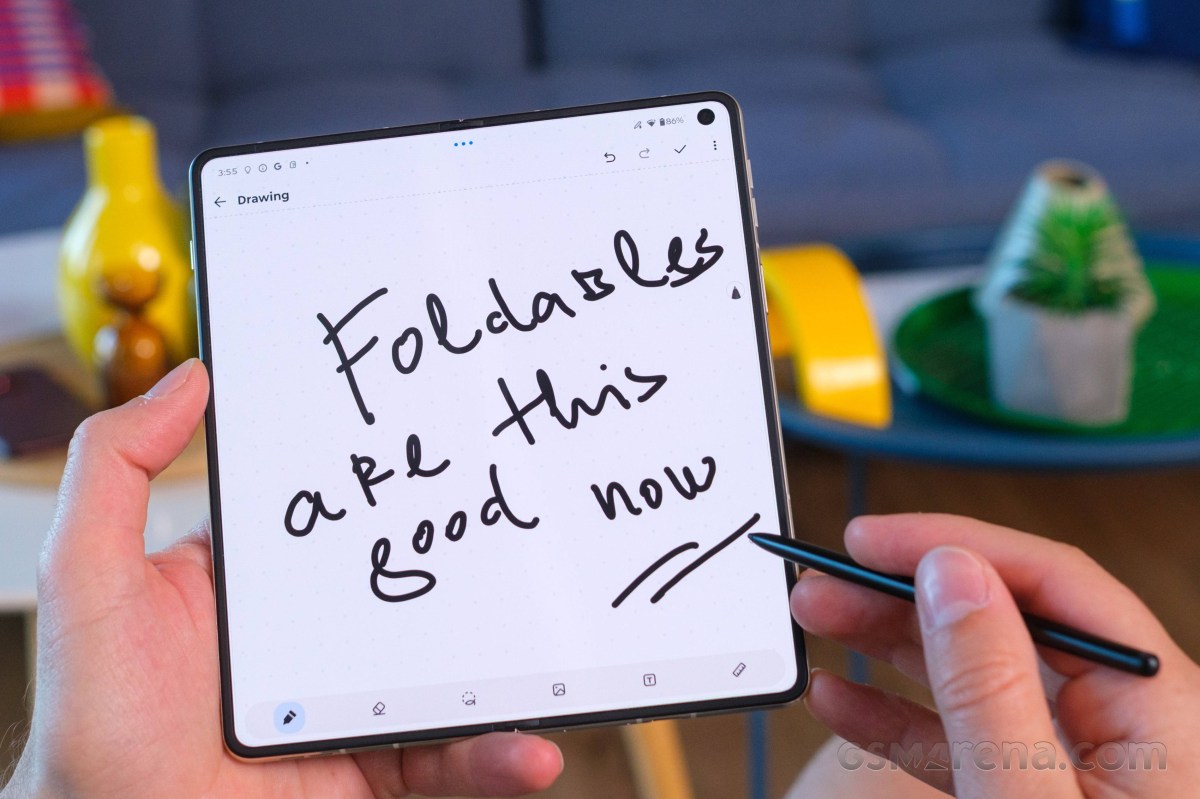 Motorola Razr Fold in for review
