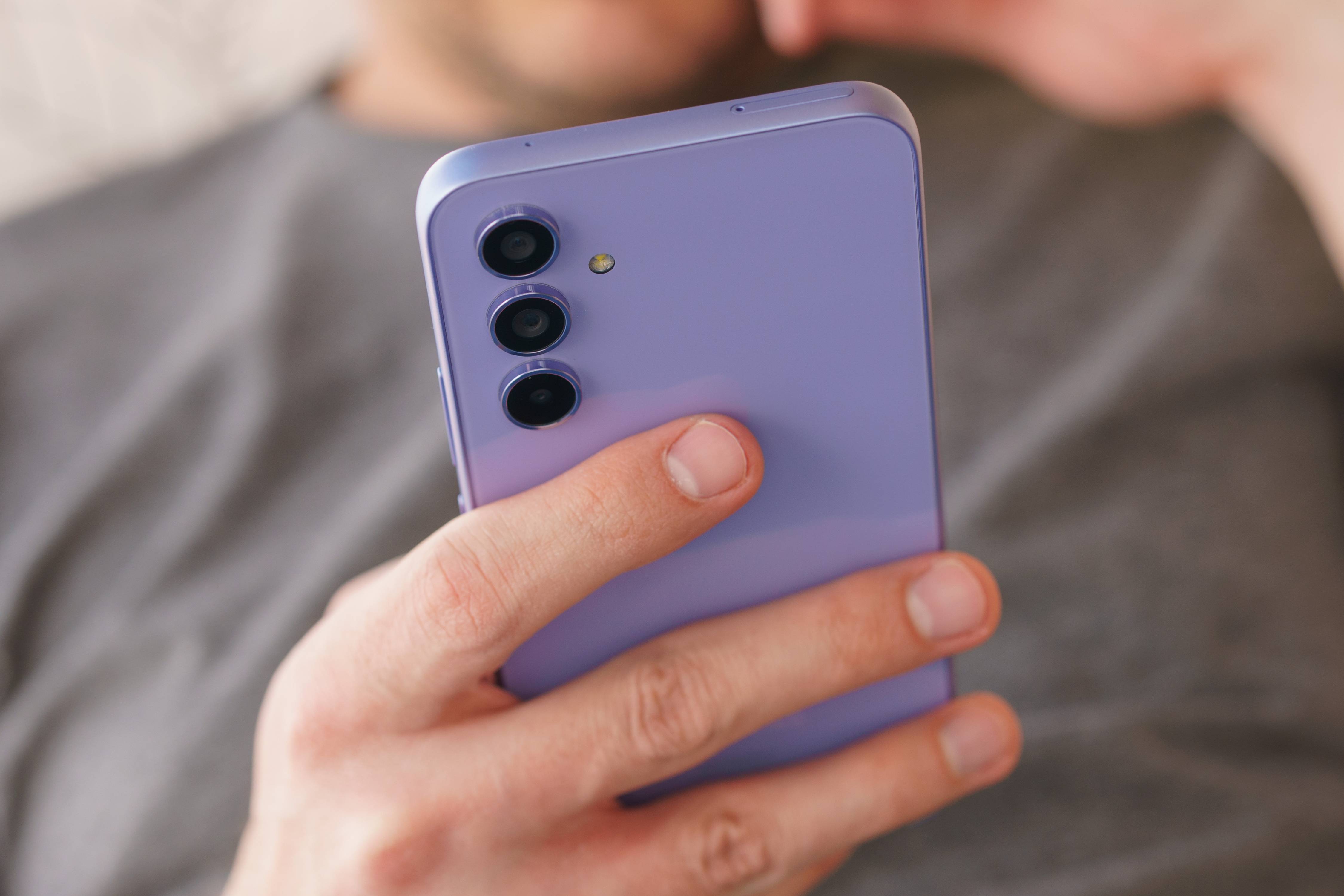 Samsung Galaxy A54 Gets One UI 8.5