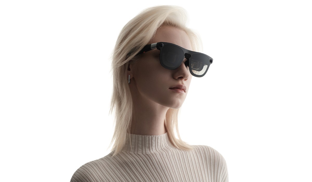 Xreal Aura glasses